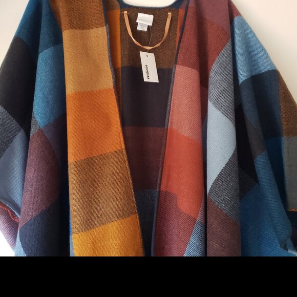 Sonoma Shawl/Wrap/Ruana- one size fits all - Picture 8 of 12